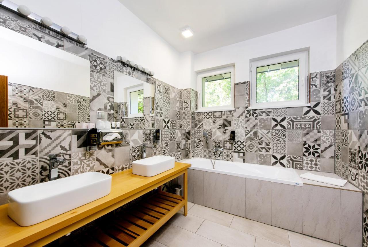 Hotel Veverica Trencin Ngoại thất bức ảnh